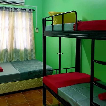Shoplot Hostel Pangkor كامبونغ باسير بوغاك المظهر الخارجي الصورة