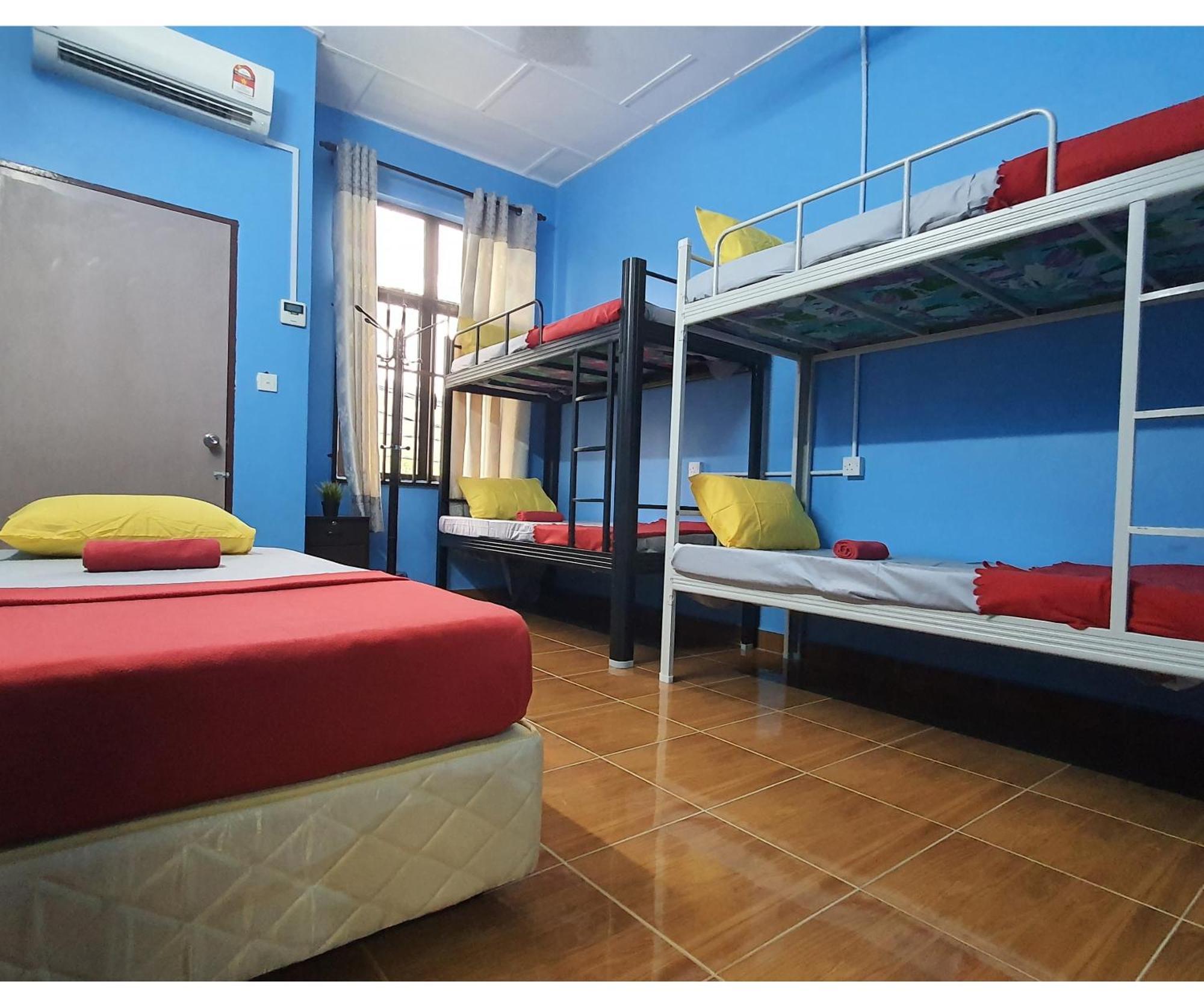 Shoplot Hostel Pangkor كامبونغ باسير بوغاك المظهر الخارجي الصورة