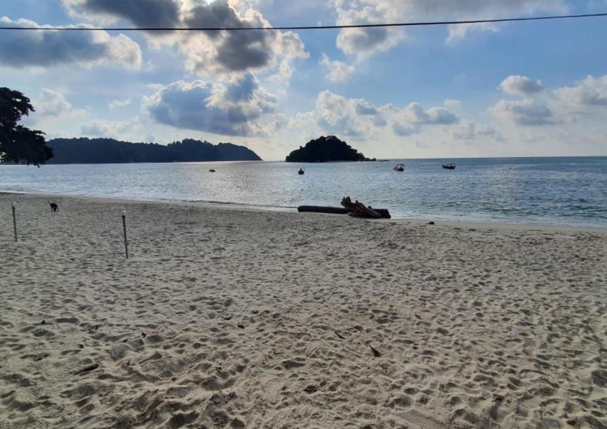 Shoplot Hostel Pangkor كامبونغ باسير بوغاك المظهر الخارجي الصورة